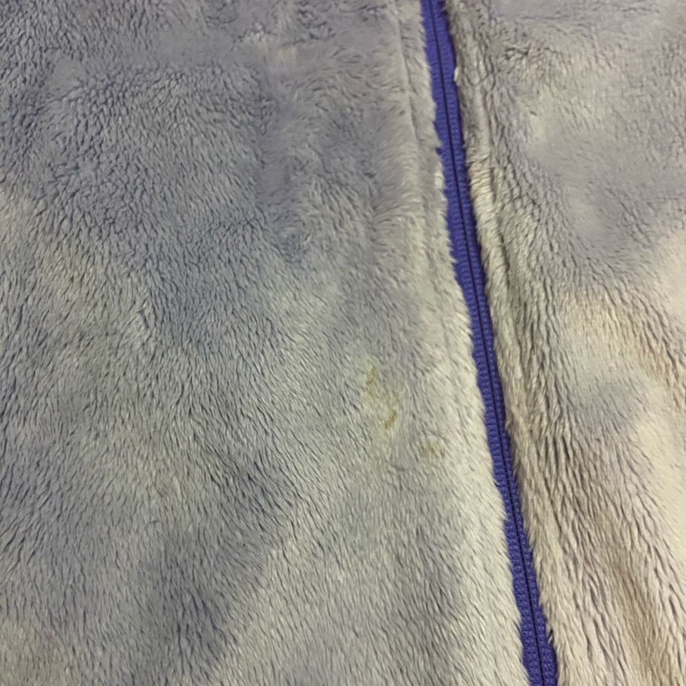 North Face Woman’s Osito Jacket lavender - Picture 5 of 5